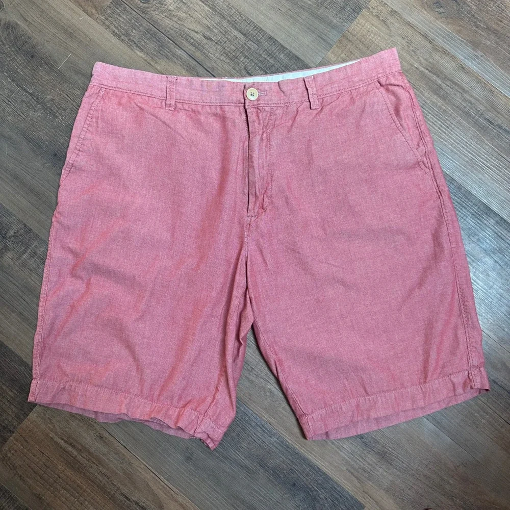 J. Crew Mens Red Chambray Cotton Flat Front Shorts Size 36 Coastal Preppy Resort